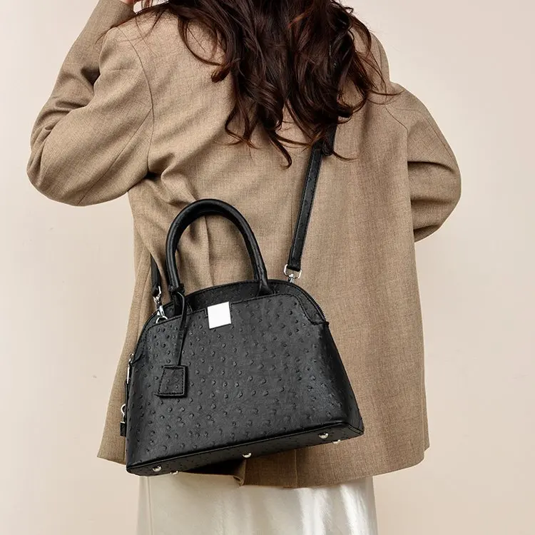 Новая сумка-тоут в стиле Birkin 2026 года, вместительная рабочая сумка с верхней ручкой, дизайнерская сумка класса люкс для женщин
Новая сумка-тоут в стиле Birkin 2026 года, вместительная рабочая сумка с верхней ручкой, дизайнерская сумка класса люкс для женщин