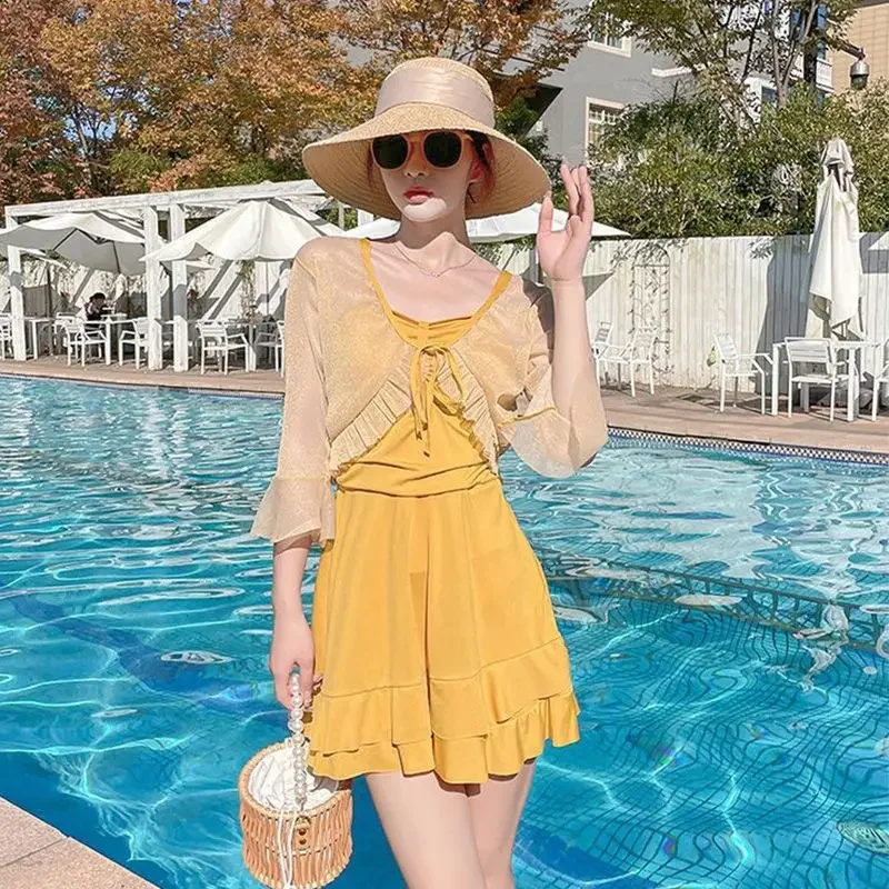 2025one-piece Swimsuit for Women for Summer Desire Two-piece Set Sexy Belly-covering Slimming, Long-sleeved Solid Conservative 
2025one-piece Swimsuit for Women for Summer Desire Two-piece Set Sexy Belly-covering Slimming, Long-sleeved Solid Conservative