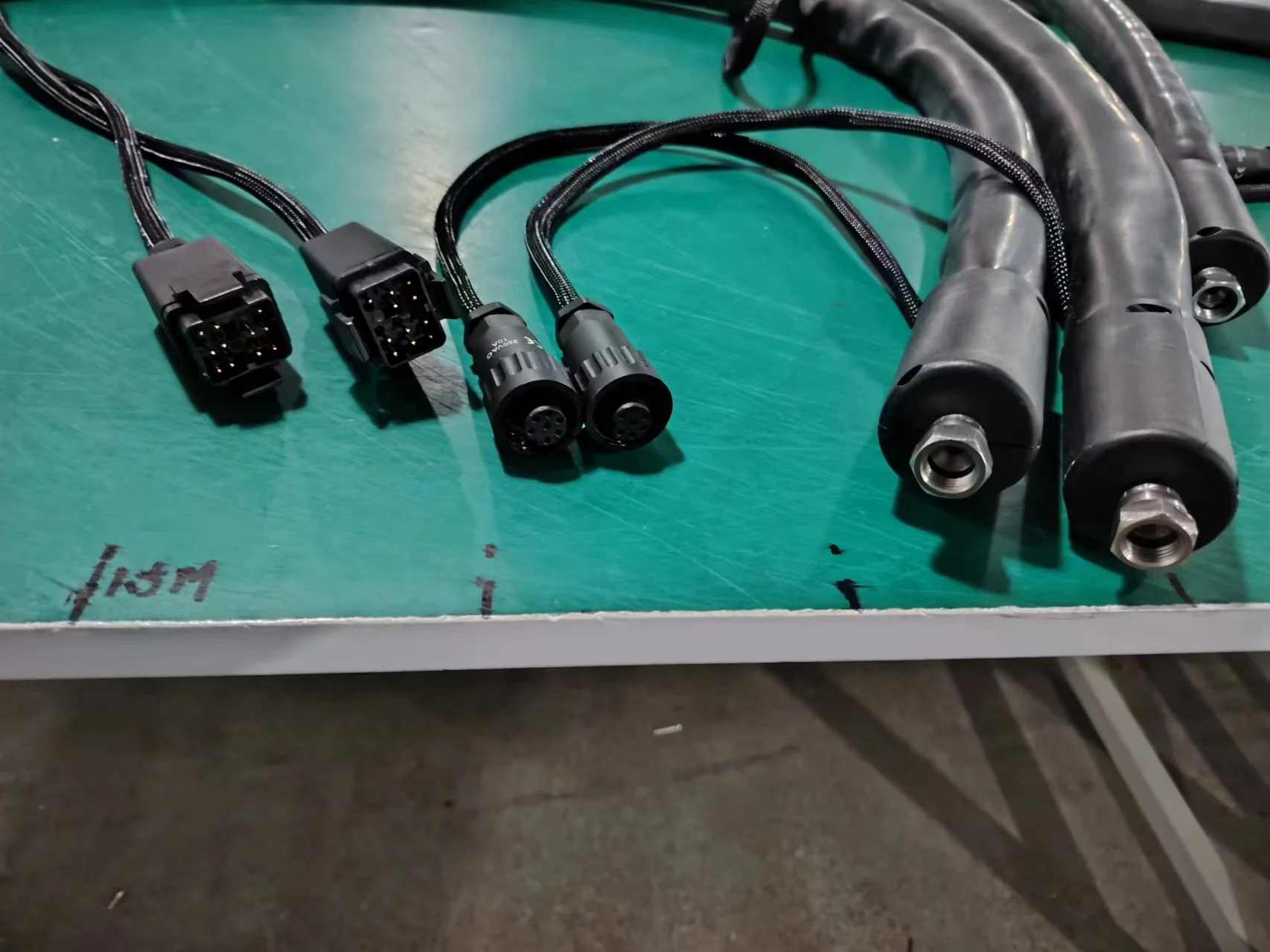 276742 Industrial Hot-Melt Glue Gun Hose 2.4m/8ft High Elastic Waterproof Waterwash Hoses Pneumatic Power Source 
276742 Industrial Hot-Melt Glue Gun Hose 2.4m/8ft High Elastic Waterproof Waterwash Hoses Pneumatic Power Source