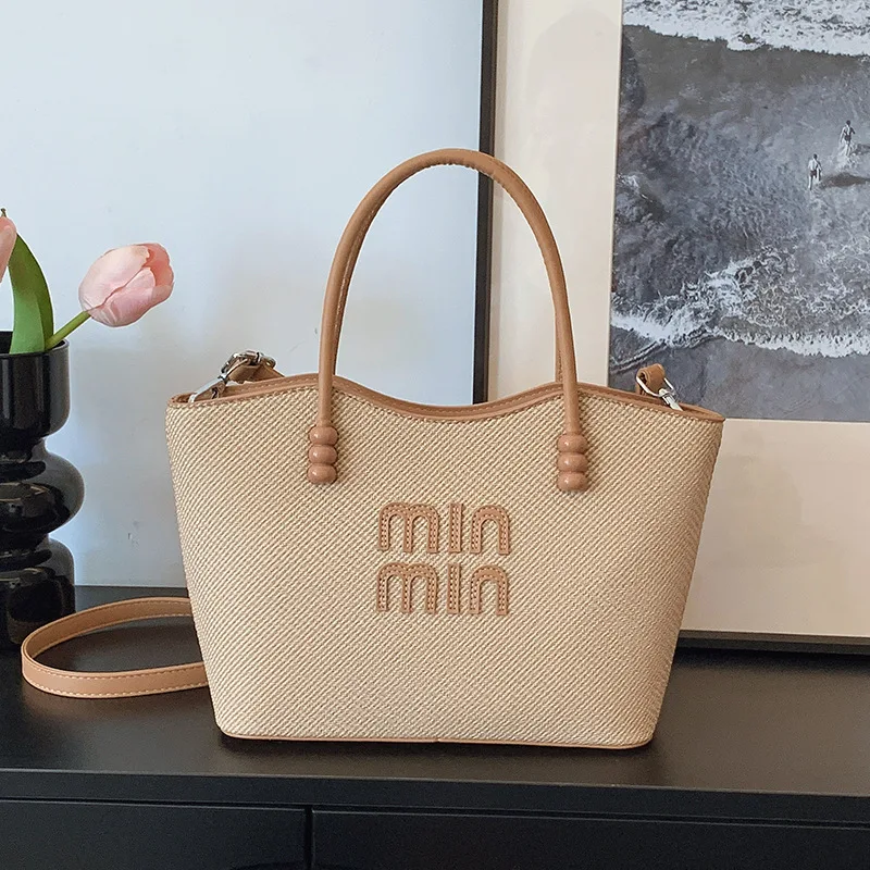 New Woven Bucket Bag Women's Leisure Vacation Messenger Bag Popular Portable Versatile
New Woven Bucket Bag Women's Leisure Vacation Messenger Bag Popular Portable Versatile