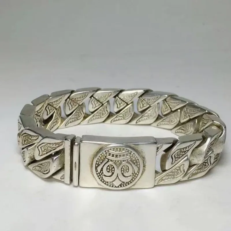 Old Tibetan Silver Color Lucky Exquisite Fashion Versatile Bracelet Men and Women Couple Jewelry Couple Gifts
Old Tibetan Silver Color Lucky Exquisite Fashion Versatile Bracelet Men and Women Couple Jewelry Couple Gifts