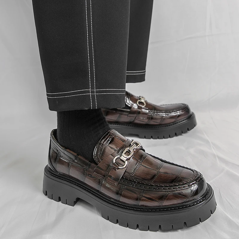 Brand Low Heeled Round Toe Men's Oxford Shoes Comfortable Thick Bottom Derby Shoes Spring Lace Up Business Casual Leather Shoes
Brand Low Heeled Round Toe Men's Oxford Shoes Comfortable Thick Bottom Derby Shoes Spring Lace Up Business Casual Leather Shoes