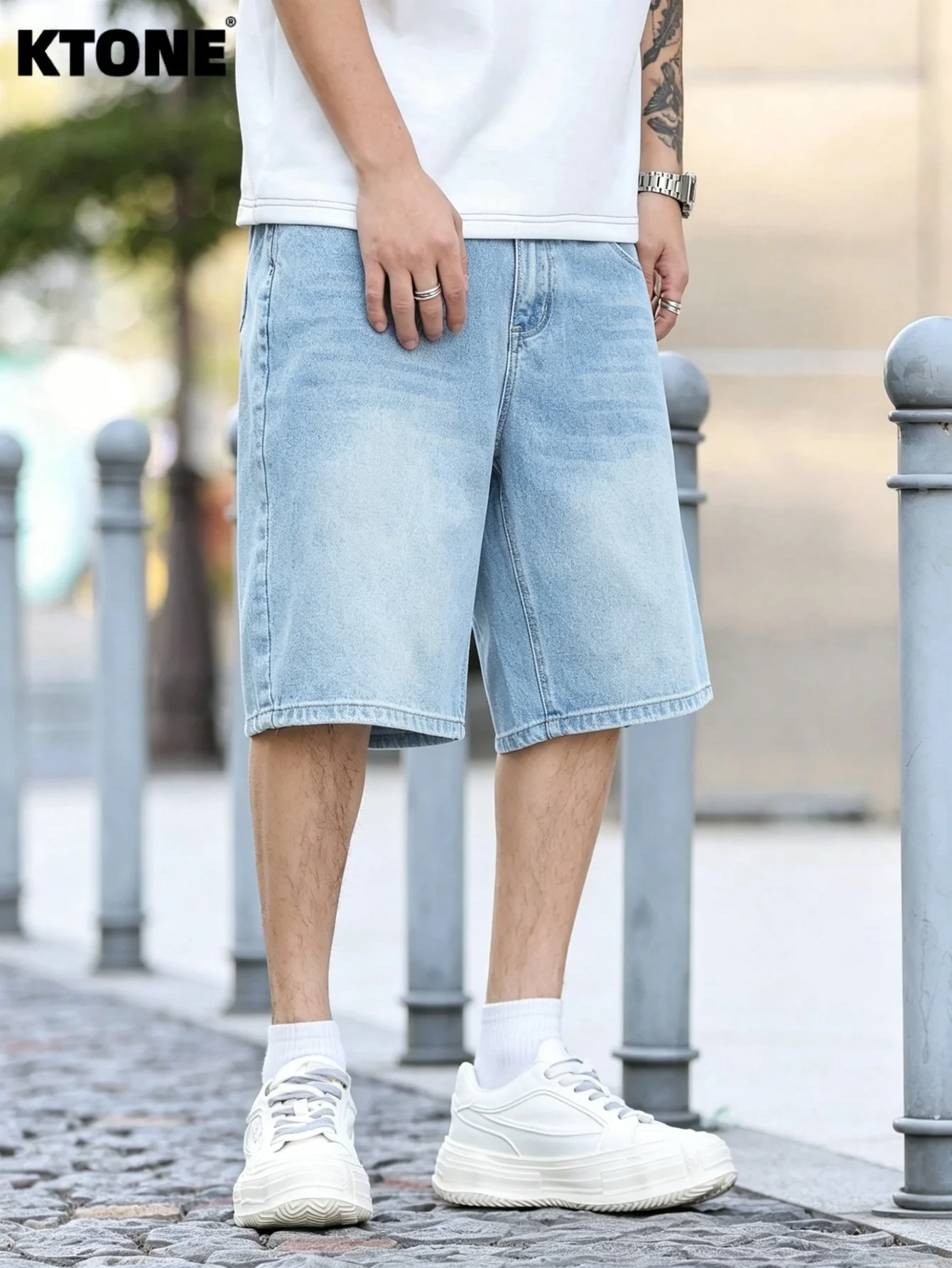 Summer Casual Men Loose Non‑Stretch Jean Shorts Classic Denim Shorts No accessories or belts included
Summer Casual Men Loose Non‑Stretch Jean Shorts Classic Denim Shorts No accessories or belts included