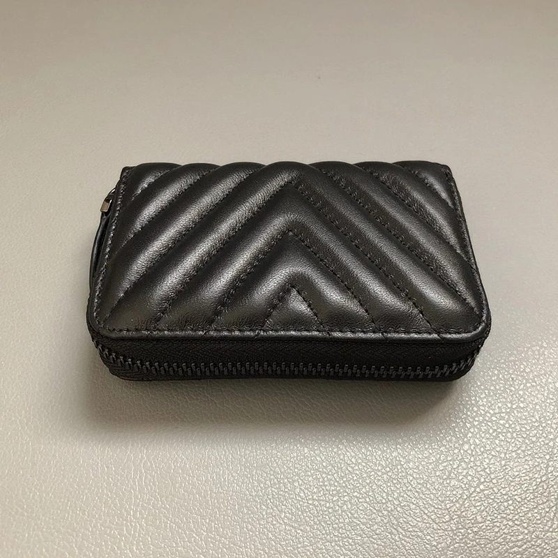 Fashion Women's Wallet Large Capacity Multi-Funtion V Line Design Premium Genuine Leather Card Holder Elegant Trendy Stylish New
Fashion Women's Wallet Large Capacity Multi-Funtion V Line Design Premium Genuine Leather Card Holder Elegant Trendy Stylish New