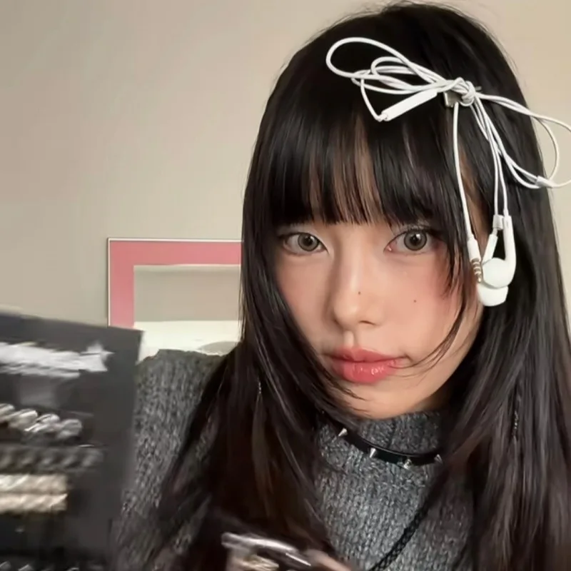 Large Earphone Cable Bow Hair Clip Funny Y2K Punk White Bow Hairpins Harajuku Style Duckbill Clips Cosplay Accessory Women Men
Large Earphone Cable Bow Hair Clip Funny Y2K Punk White Bow Hairpins Harajuku Style Duckbill Clips Cosplay Accessory Women Men
