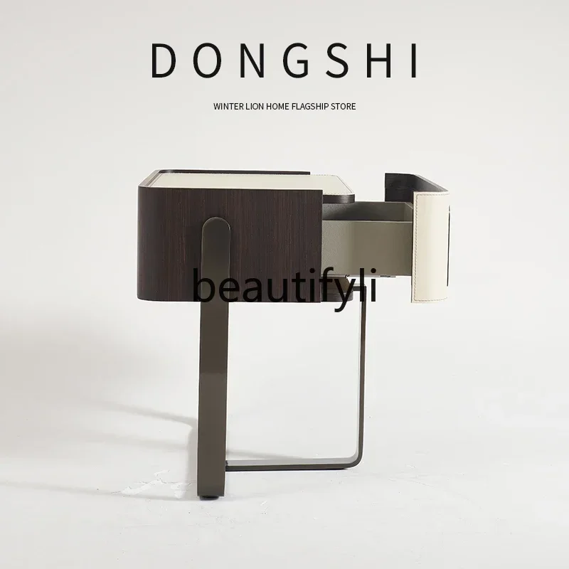 NQ09Italian minimalist designer bedside table, high-end master bedroom home creative bedside table
NQ09Italian minimalist designer bedside table, high-end master bedroom home creative bedside table