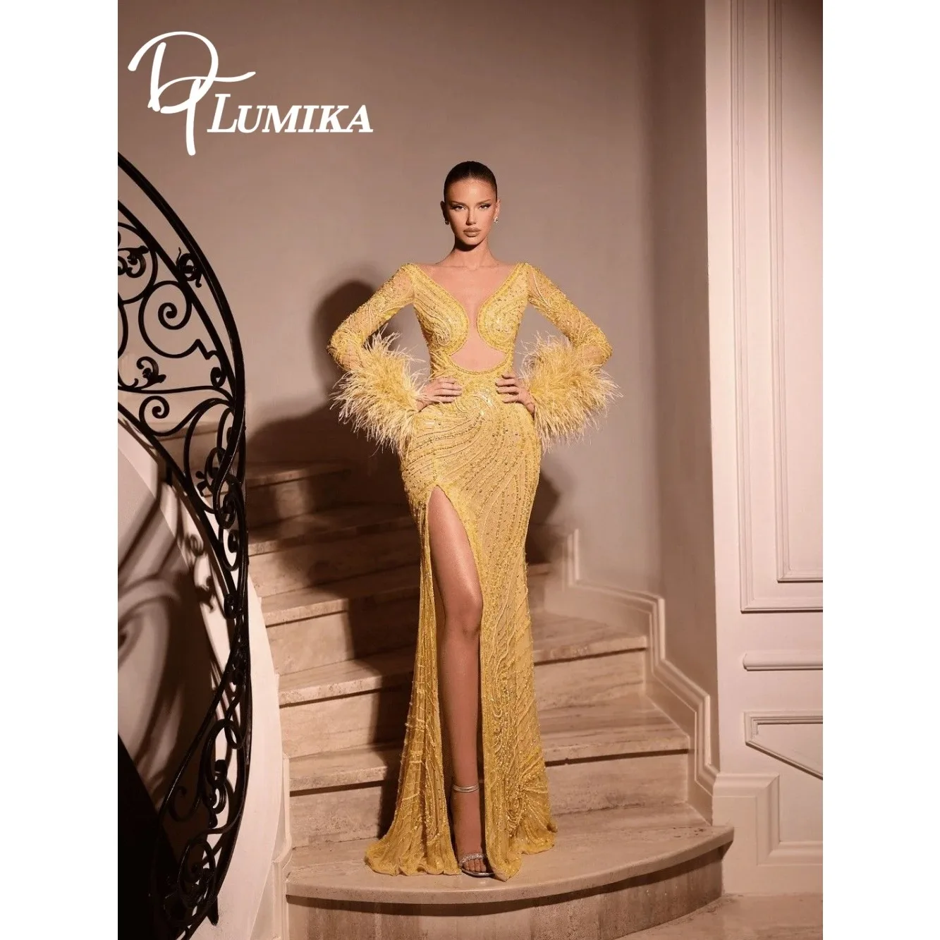 DTLumika Glamorous Long-Sleeve Evening Dress 2026 Feather-Accent Carpet Gown Stylish A-Line Floor-Length Party Gown فساتين سهرة
DTLumika Glamorous Long-Sleeve Evening Dress 2026 Feather-Accent Carpet Gown Stylish A-Line Floor-Length Party Gown فساتين سهرة