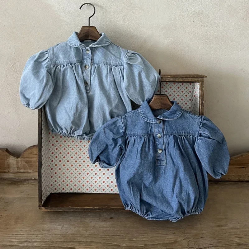 Girl Romper stylish cute lapel bubble sleeve denim triangle boy's jumpsuit Baby clothes 0-2 year old solid color denim
Girl Romper stylish cute lapel bubble sleeve denim triangle boy's jumpsuit Baby clothes 0-2 year old solid color denim
