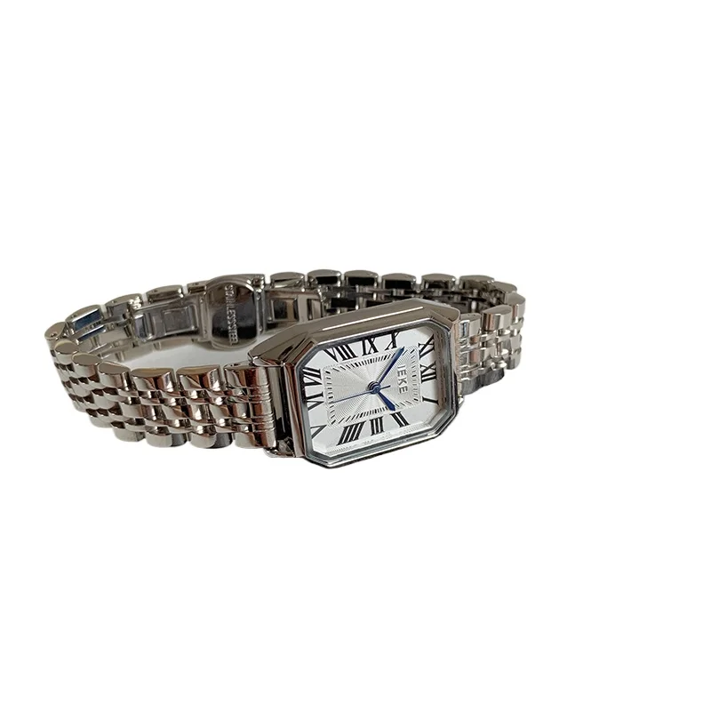 Classic square watch women, simple temperament literary retro Roman scale steel belt watch
Classic square watch women, simple temperament literary retro Roman scale steel belt watch