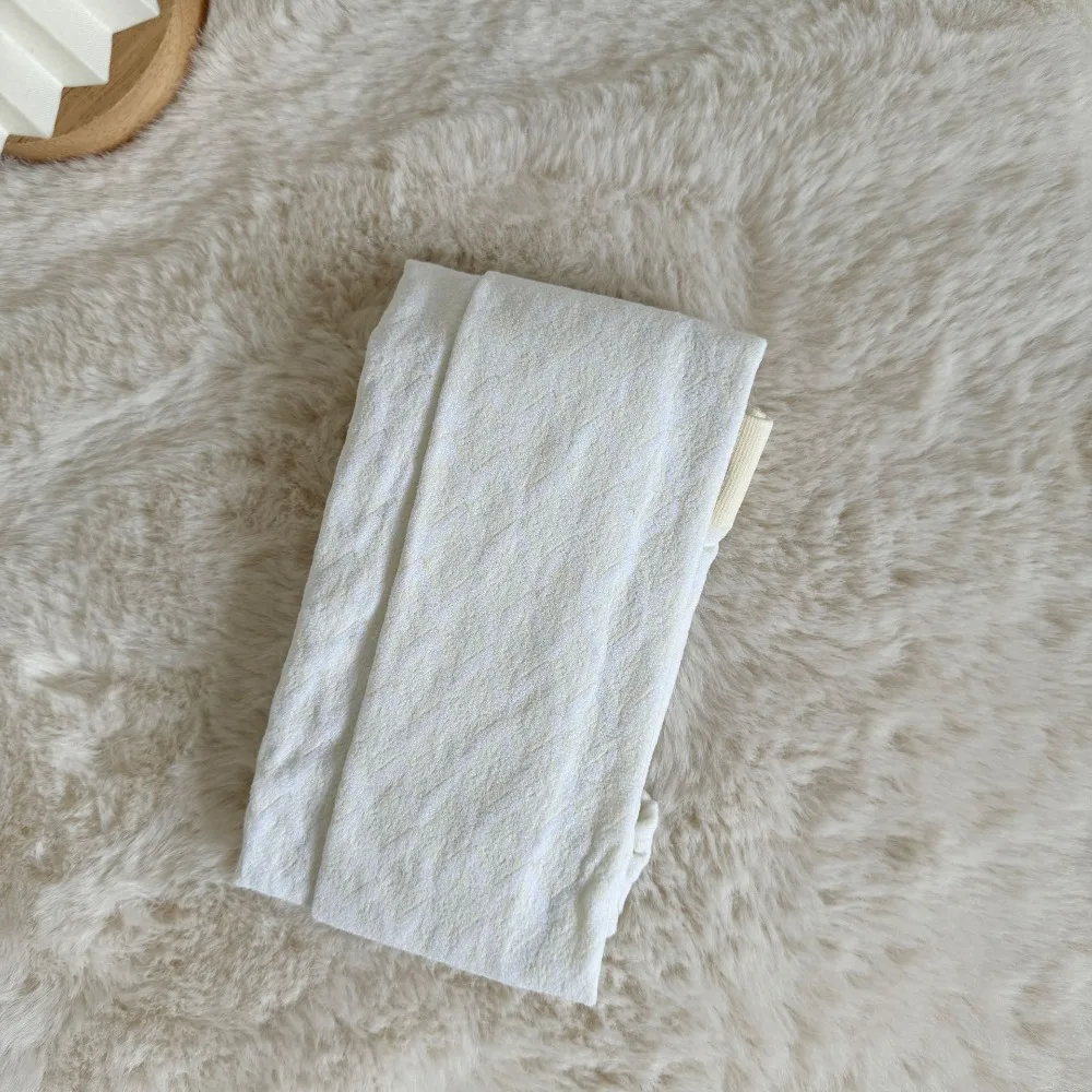 Retro Floral Tights Pantyhose Japanese Style Jacquard Patterned Bottoming Stockings Opaque Silky Slimming Tights Autumn Winter
Retro Floral Tights Pantyhose Japanese Style Jacquard Patterned Bottoming Stockings Opaque Silky Slimming Tights Autumn Winter