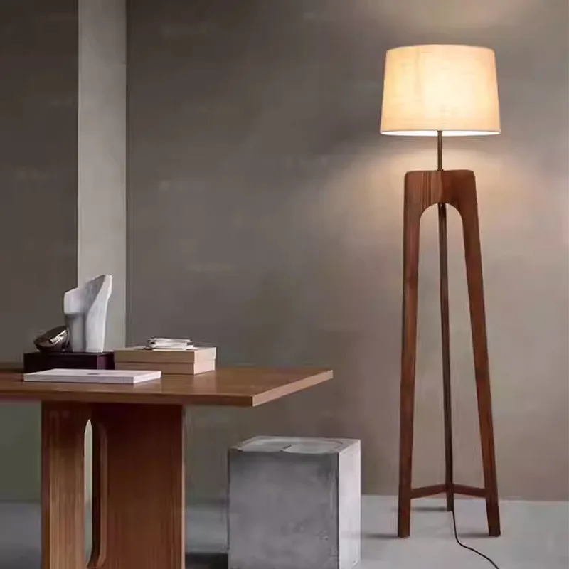 Новый напольный светильник в китайском стиле из массива дерева, настольная лампа в стиле дзен для чайной комнаты, кабинета и прикроватного освещения JT40
Новый напольный светильник в китайском стиле из массива дерева, настольная лампа в стиле дзен для чайной комнаты, кабинета и прикроватного освещения JT40