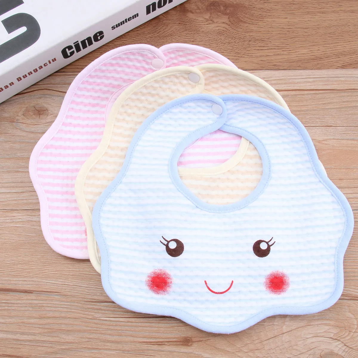 5pcs Waterproof Baby Bibs Cartoon Design Double Button Adjustable Drool Bids For Infant Saliva Towel Bandana Kerchief
5pcs Waterproof Baby Bibs Cartoon Design Double Button Adjustable Drool Bids For Infant Saliva Towel Bandana Kerchief