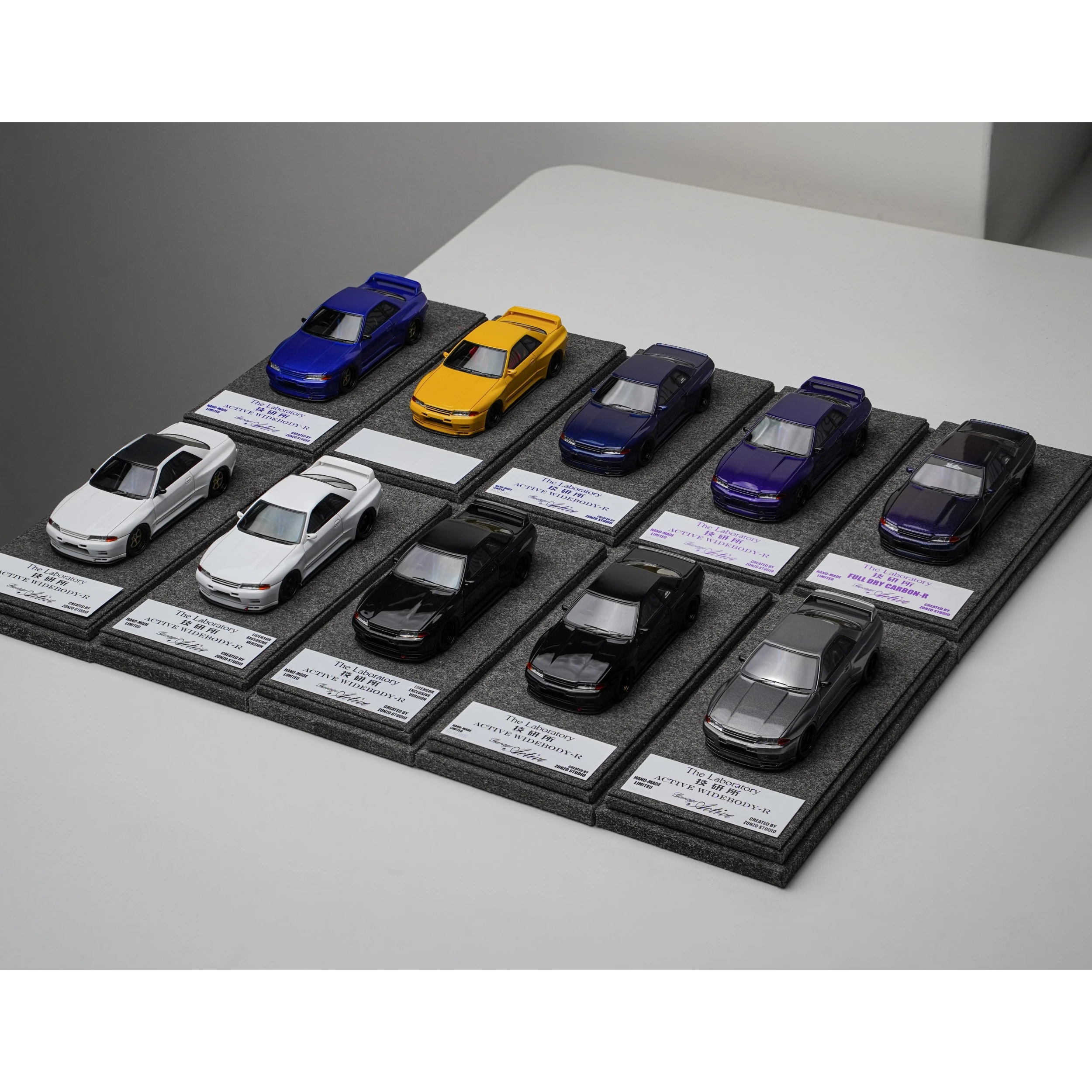 Лаборатория 1:64 Гараж Активная Wideboby R32 ZONZO STUDIO Литая под давлением модель автомобиля из смолы Ограниченная серия 
Лаборатория 1:64 Гараж Активная Wideboby R32 ZONZO STUDIO Литая под давлением модель автомобиля из смолы Ограниченная серия