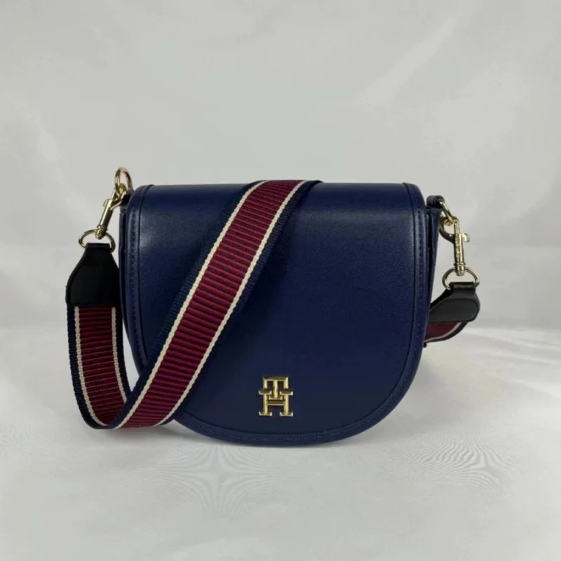 Designer Luxury Bags Women Fashion Handbags High Quality Purse Tote Shoulder Bag Famous Brand Style for Chic Ladies
Designer Luxury Bags Women Fashion Handbags High Quality Purse Tote Shoulder Bag Famous Brand Style for Chic Ladies