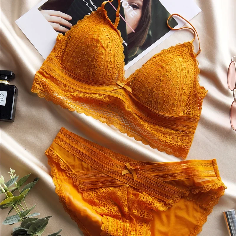 Sexy French Lace U Big Backless Bra and Panties Set Underwear Wireless Triangle Thin Cup Lingerie Women 2020 New Bralette
Sexy French Lace U Big Backless Bra and Panties Set Underwear Wireless Triangle Thin Cup Lingerie Women 2020 New Bralette