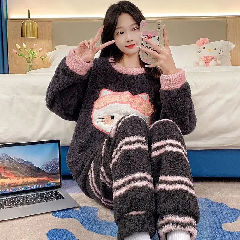 Hello Kitty Pajamas Miniso Anime Peripheral Cartoon Keep Warm Leisure Loungewear Suit Winter New Round Neck Long Sleeved Pants
Hello Kitty Pajamas Miniso Anime Peripheral Cartoon Keep Warm Leisure Loungewear Suit Winter New Round Neck Long Sleeved Pants