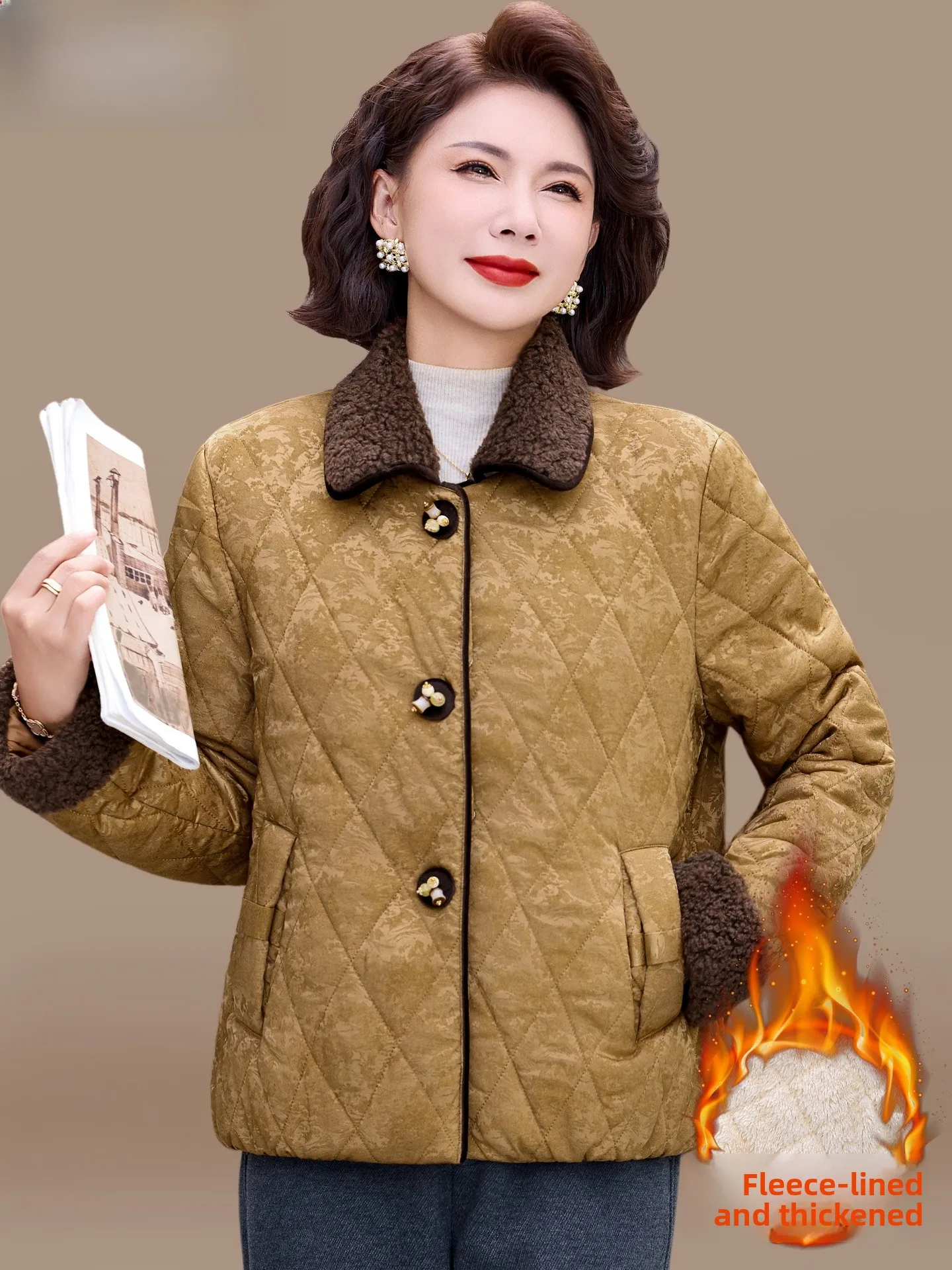 Thiened Fce Winter Jaet for Middle-Aged Mothers Lightweight Cotton Padded Coat Faionable Stand Fit Button Detail
Thiened Fce Winter Jaet for Middle-Aged Mothers Lightweight Cotton Padded Coat Faionable Stand Fit Button Detail