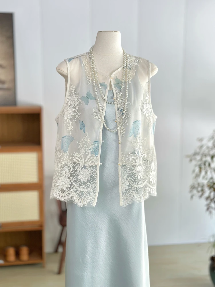 Blue New Chinese Style Vest Women's Young Thin Organza Heavy Industry Exquisite Embroidery National Two-Piece Suit
Blue New Chinese Style Vest Women's Young Thin Organza Heavy Industry Exquisite Embroidery National Two-Piece Suit