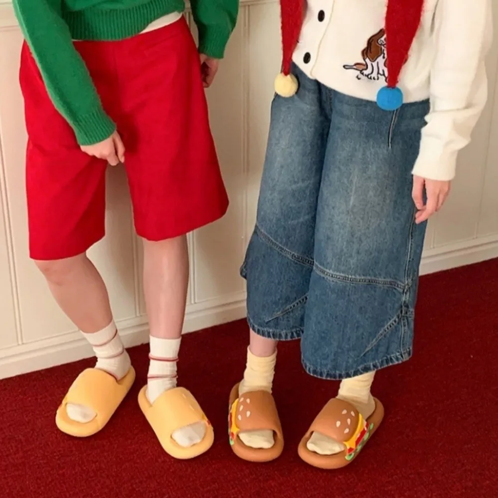 Creative Simulation Hamburger Slippers Soft Bottom Thick Sole EVA Hamburger Slippers Non-Slip Funny 3D Hamburger Slides Indoor
Creative Simulation Hamburger Slippers Soft Bottom Thick Sole EVA Hamburger Slippers Non-Slip Funny 3D Hamburger Slides Indoor