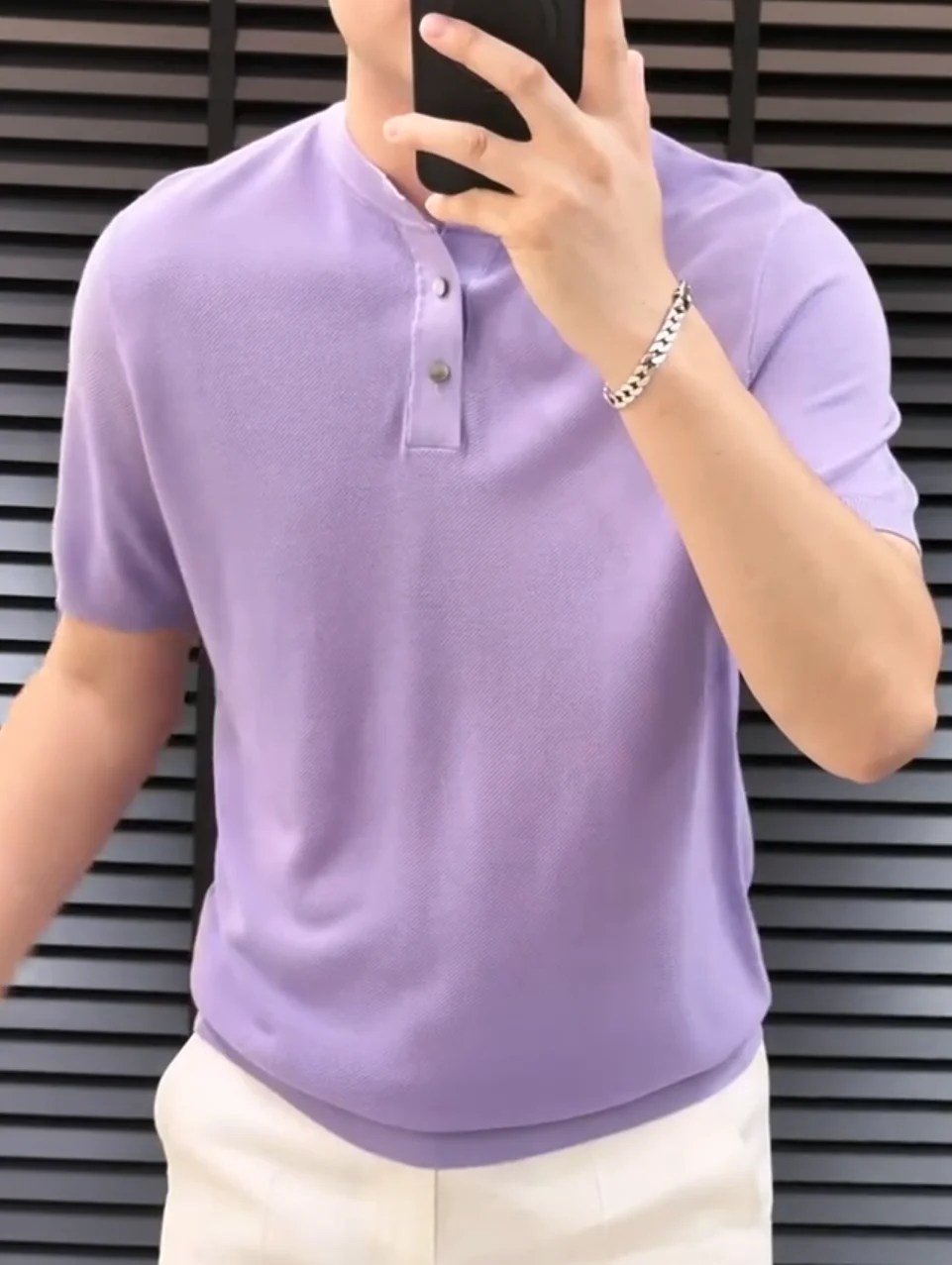 Новая летняя мужская футболка, дышащая, с коротким рукавом, повседневная, удобная, универсальная, модная, в европейском стиле
Новая летняя мужская футболка, дышащая, с коротким рукавом, повседневная, удобная, универсальная, модная, в европейском стиле