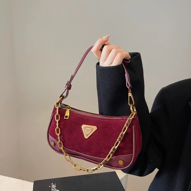 Fall Winter Vintage Matte Shoulder Bag for Women Designer Chain Underarm Bag Casual Crossbody Bag Fashion High Quality
Fall Winter Vintage Matte Shoulder Bag for Women Designer Chain Underarm Bag Casual Crossbody Bag Fashion High Quality