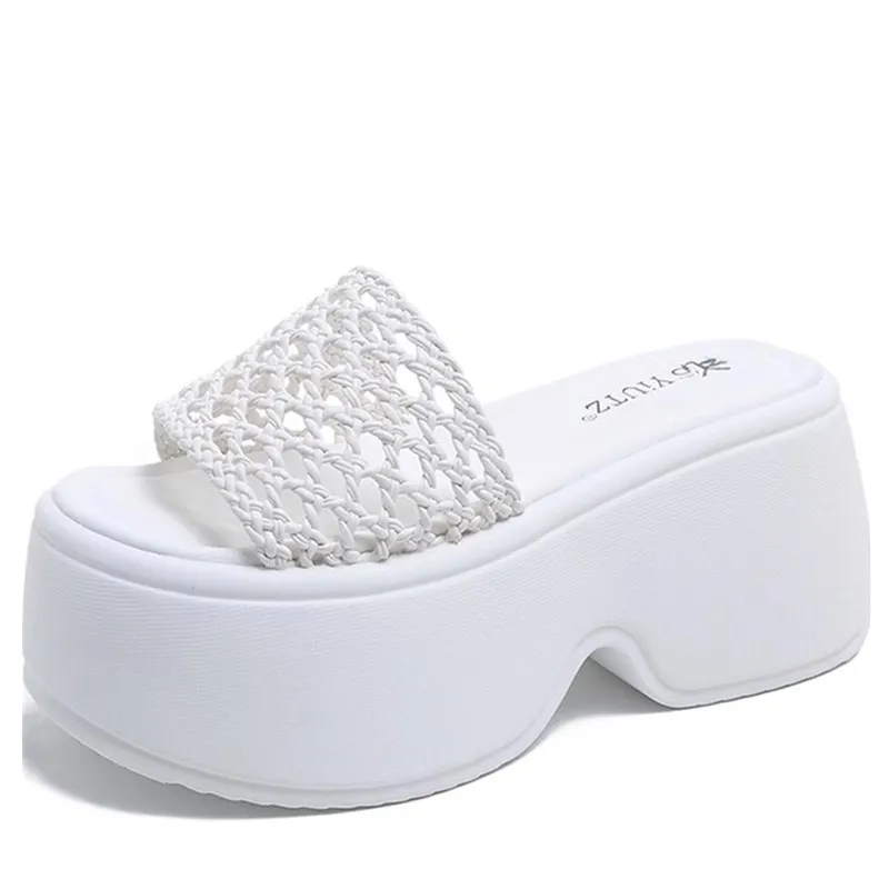 Летние тапочки на толстом каблуке, женская уличная одежда, сандалии на платформе с бриллиантами, модная женская обувь на плоской подошве, шлепанцы без шнуровки
Летние тапочки на толстом каблуке, женская уличная одежда, сандалии на платформе с бриллиантами, модная женская обувь на плоской подошве, шлепанцы без шнуровки