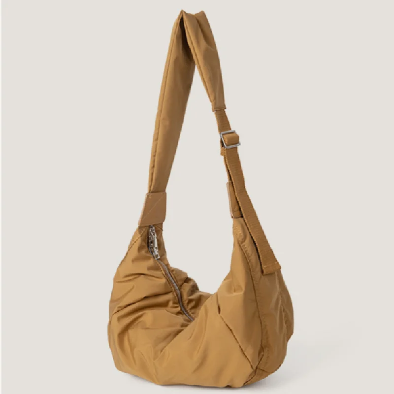 New High-quality Niche Lightweight Nylon Bag Women Versatile For Commuting Accommodate Laptops Under 16inch Inches Crossbody Bag
New High-quality Niche Lightweight Nylon Bag Women Versatile For Commuting Accommodate Laptops Under 16inch Inches Crossbody Bag