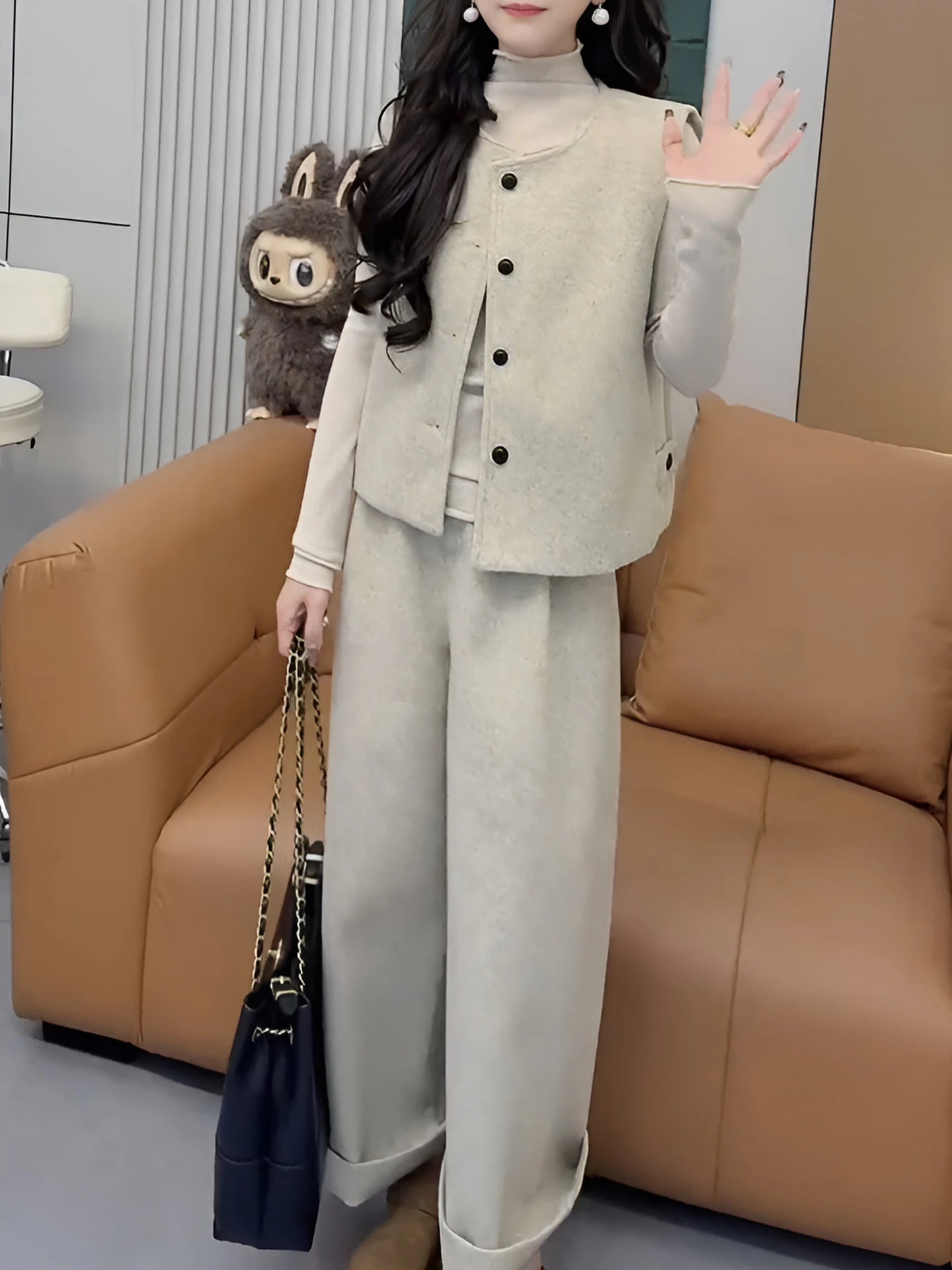 Korean Style Fashionable Three-Piece Set Slimming Straight Leg Pants High Neck Vest Long Sleeve round Neck Top Winter New Arr...
Korean Style Fashionable Three-Piece Set Slimming Straight Leg Pants High Neck Vest Long Sleeve round Neck Top Winter New Arr...