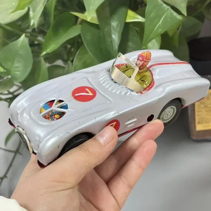 Racer on Racing Car Clockwork Toy Adult Collection Retro Metal Tin Mechanical Figures Model Kids Baby Gift Wind Up Toy
Racer on Racing Car Clockwork Toy Adult Collection Retro Metal Tin Mechanical Figures Model Kids Baby Gift Wind Up Toy