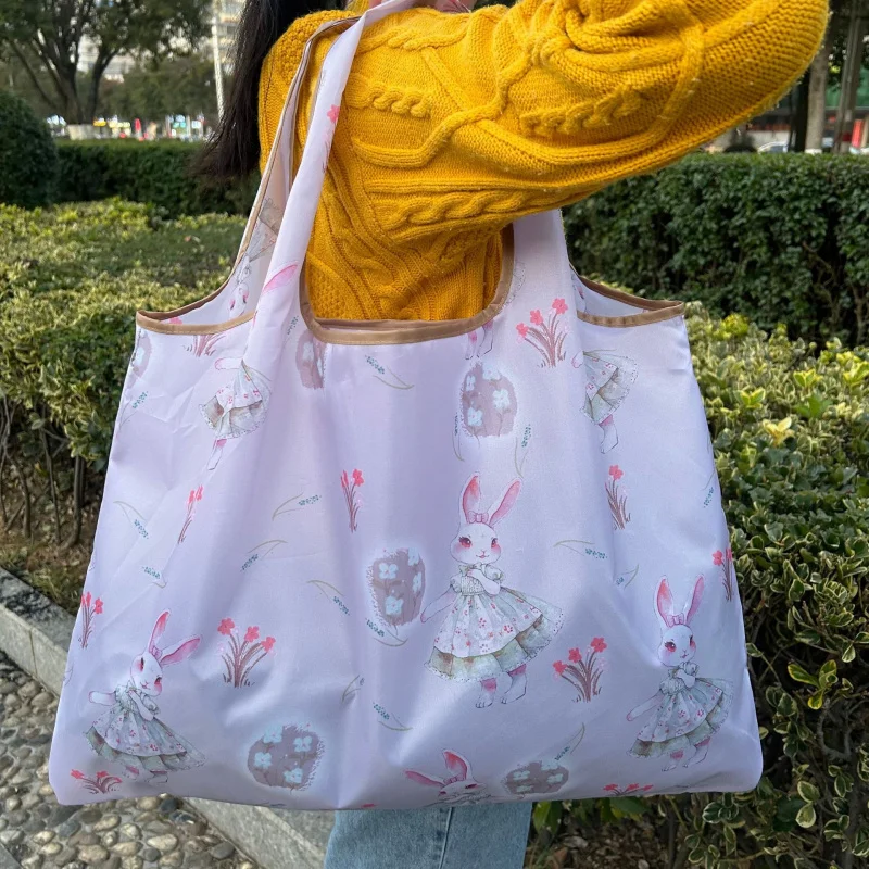 Stylish Tote Bag with Large Capacity Foldable Eco-Friendly Shopping Bag for Travel Storage
Stylish Tote Bag with Large Capacity Foldable Eco-Friendly Shopping Bag for Travel Storage