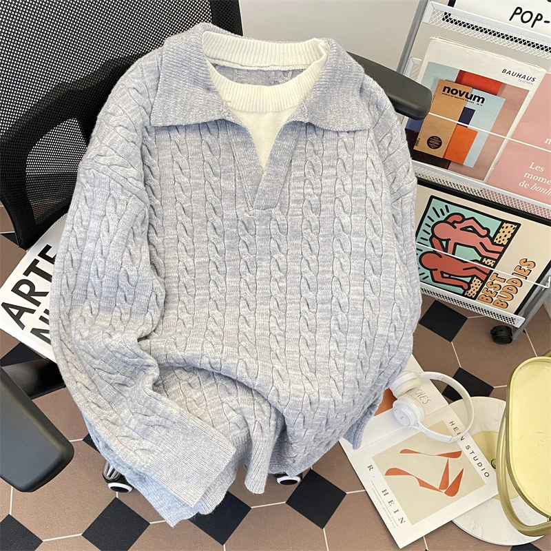 Модный винтажный вязаный свитер с узором «косы» для мужчин, зимний повседневный свитер с отложным воротником, вязаная одежда для пар, куртка с V-образным вырезом, свободный крой, длинный рукав
Модный винтажный вязаный свитер с узором «косы» для мужчин, зимний повседневный свитер с отложным воротником, вязаная одежда для пар, куртка с V-образным вырезом, свободный крой, длинный рукав