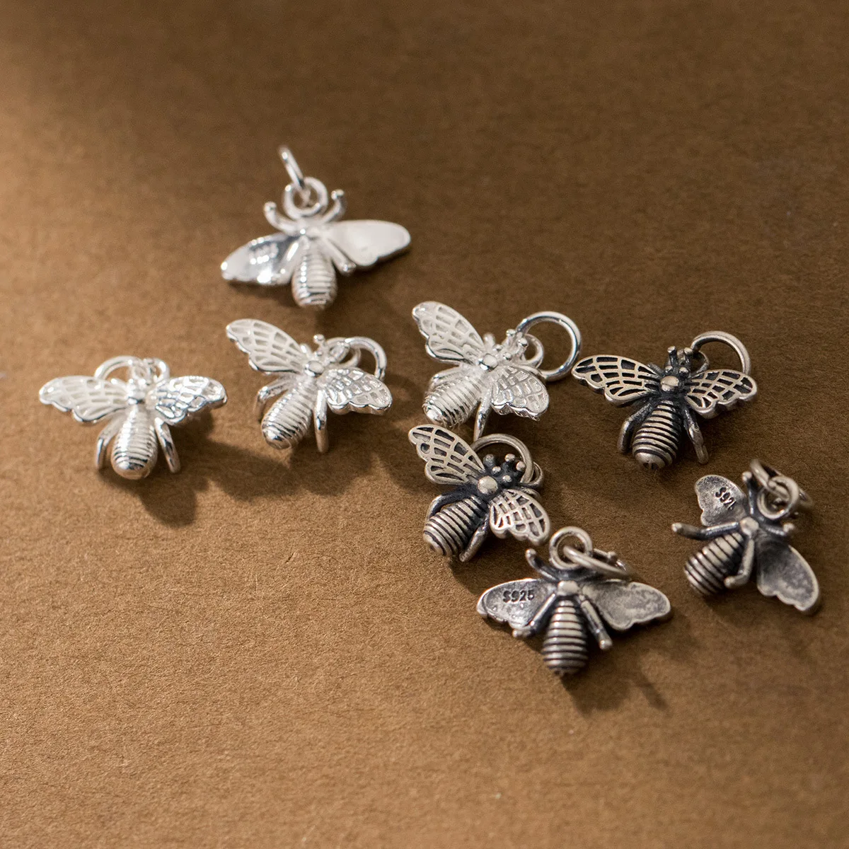 1pc/Lot 925 Sterling Silver Brand Design Stereo Design Jewelry Charms 15x11mm Necklace Earrings Bracelets Ring Pendants DIY Make
1pc/Lot 925 Sterling Silver Brand Design Stereo Design Jewelry Charms 15x11mm Necklace Earrings Bracelets Ring Pendants DIY Make