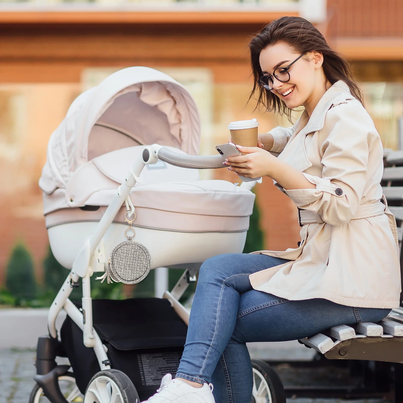 Сумка для пустышки из ПУ, портативный чехол для пустышки, мягкий, не вызывающий раздражения, с клипсой, органайзер для подгузников, стильный, для путешествий
Сумка для пустышки из ПУ, портативный чехол для пустышки, мягкий, не вызывающий раздражения, с клипсой, органайзер для подгузников, стильный, для путешествий