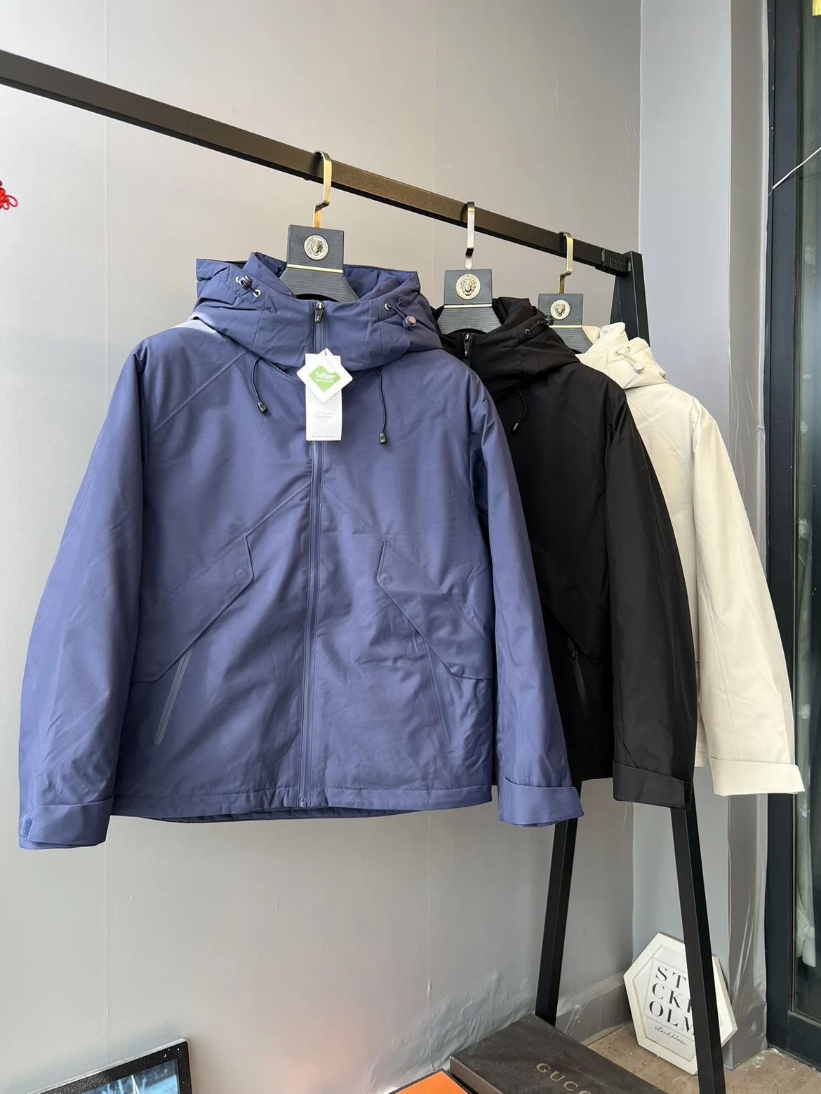 90 Du down Padded Jaet Men's Outdoor Casual Windproof Waterproof Thiened Warm Hooded Coat Faionable Urban Sle
90 Du down Padded Jaet Men's Outdoor Casual Windproof Waterproof Thiened Warm Hooded Coat Faionable Urban Sle