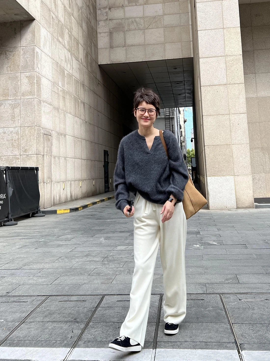 Женские трикотажные шерстяные брюки MsDidion с высокой талией, широкими штанинами, плиссированные, с поясом, повседневные, для офиса
Женские трикотажные шерстяные брюки MsDidion с высокой талией, широкими штанинами, плиссированные, с поясом, повседневные, для офиса