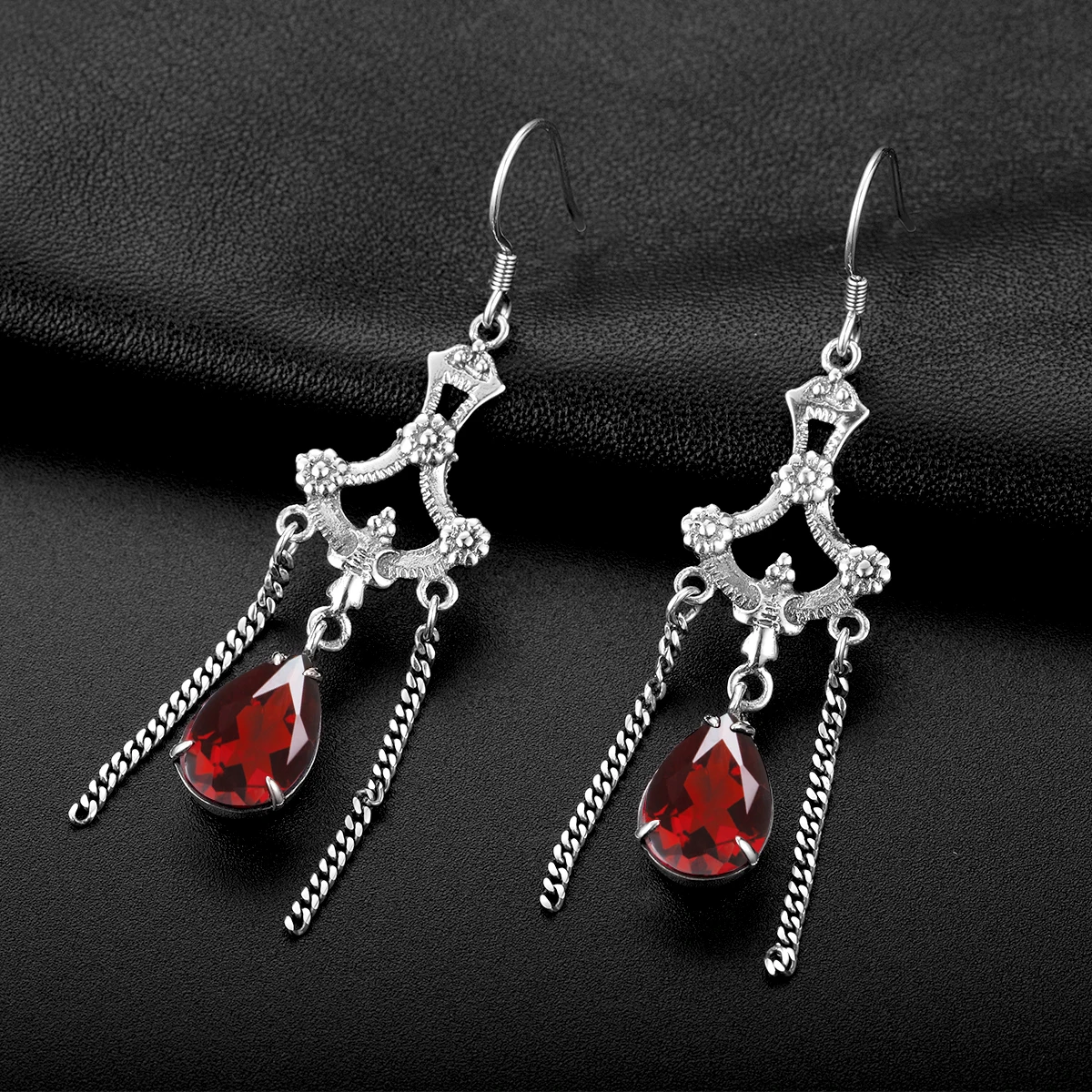Vintage 925 Silver Garnet Dangling Earring Long Water Drop Tassel Earrings for Women Creative Metal Pendant Handmade Jewelry 
Vintage 925 Silver Garnet Dangling Earring Long Water Drop Tassel Earrings for Women Creative Metal Pendant Handmade Jewelry