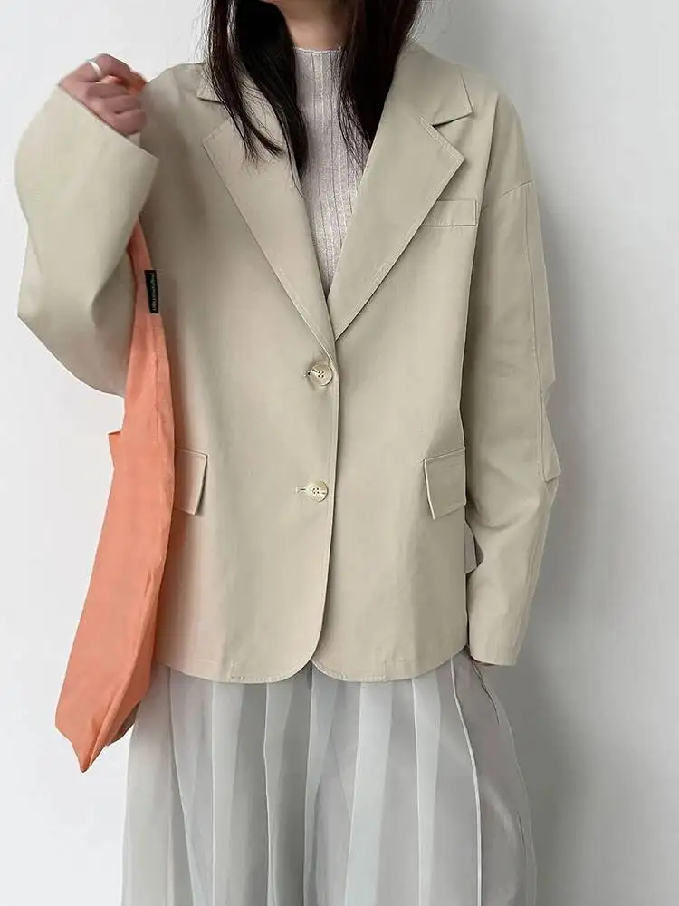 Khaki Brief Women Pleated Big Size Casual Blazer New Lapel Long Sleeve Jacket Fashion Spring Autumn 2026 7GT9
Khaki Brief Women Pleated Big Size Casual Blazer New Lapel Long Sleeve Jacket Fashion Spring Autumn 2026 7GT9