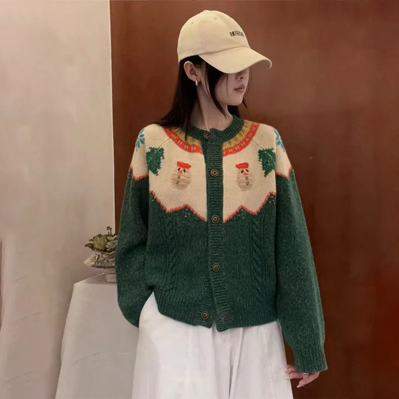 Pure cashmere carver, women's round-neck Christmas snowman, French high-end and unique thickened knitted sweater coat
Pure cashmere carver, women's round-neck Christmas snowman, French high-end and unique thickened knitted sweater coat