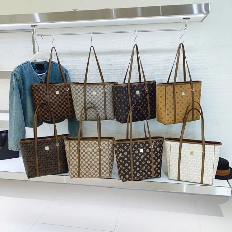 Chic Timeless Diaper Bag Crossbody Mom Daily Work Baby Care Exquisite Glamorous Charming Dainty Elegant Organized Practical
Chic Timeless Diaper Bag Crossbody Mom Daily Work Baby Care Exquisite Glamorous Charming Dainty Elegant Organized Practical