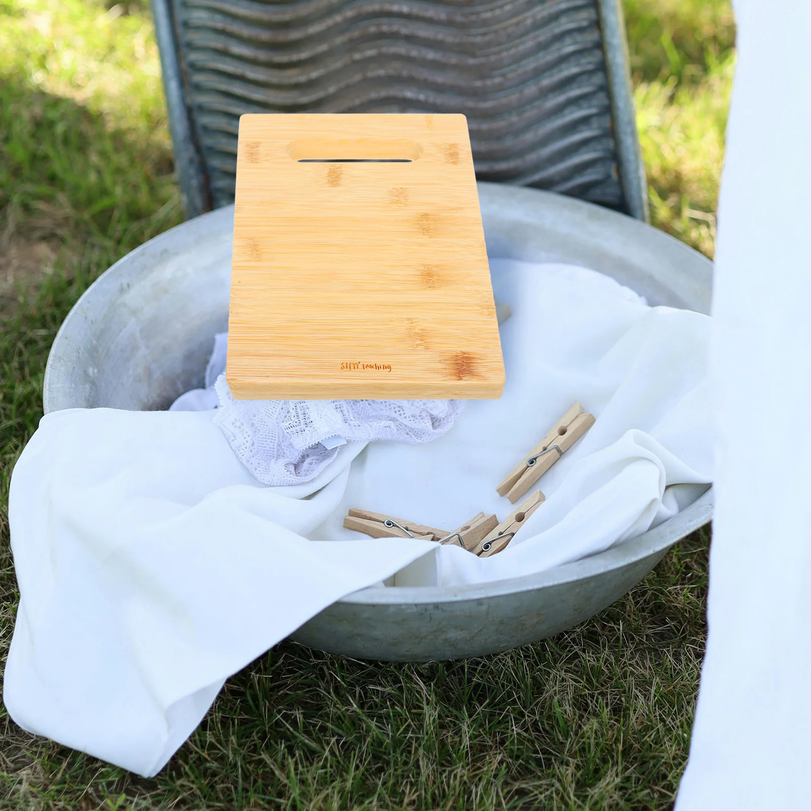 Portable Washboard Lightweight Laundry Washing Board For Travel Household Use Smooth Safe Scrubbing Tool Clothes Underwear Socks
Portable Washboard Lightweight Laundry Washing Board For Travel Household Use Smooth Safe Scrubbing Tool Clothes Underwear Socks