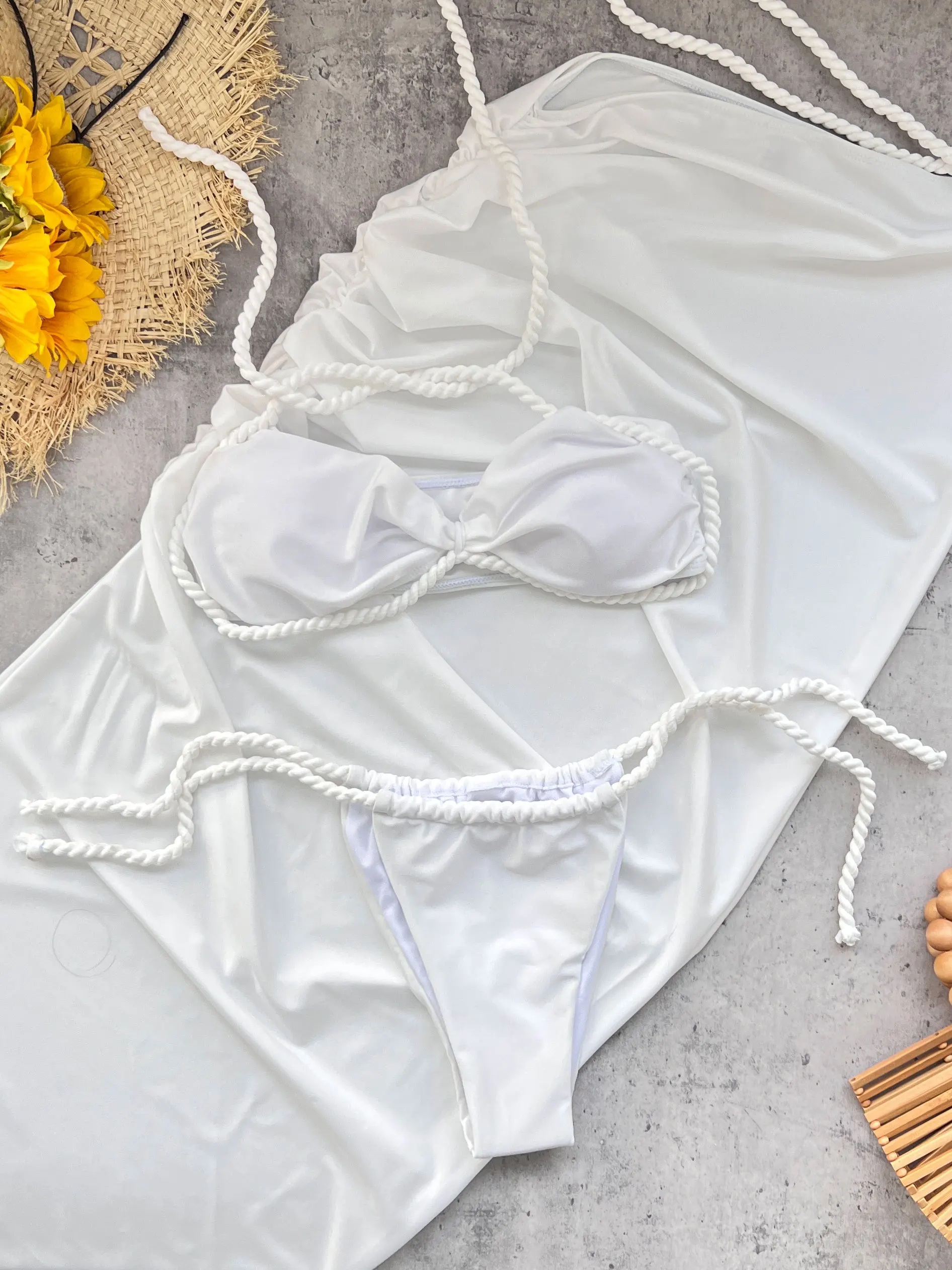 2025 Style Braide Bikini And Long Skirt Set Women 3Pcs Swimsuit Fashion Biquini Lady Bathing Suit Swimwear Female Beachwear
2025 Style Braide Bikini And Long Skirt Set Women 3Pcs Swimsuit Fashion Biquini Lady Bathing Suit Swimwear Female Beachwear