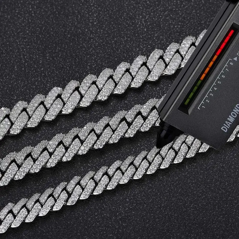 VVS Moissanite Cuban Link Chain 925 Sterling Silver Miami Hip Hop Necklace 3ROW
VVS Moissanite Cuban Link Chain 925 Sterling Silver Miami Hip Hop Necklace 3ROW