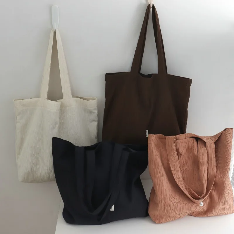 Простая полосатая плиссированная холщовая сумка на плечо, осень-зима, Harajuku, универсальная однотонная сумка большой вместимости, корейская версия
Простая полосатая плиссированная холщовая сумка на плечо, осень-зима, Harajuku, универсальная однотонная сумка большой вместимости, корейская версия