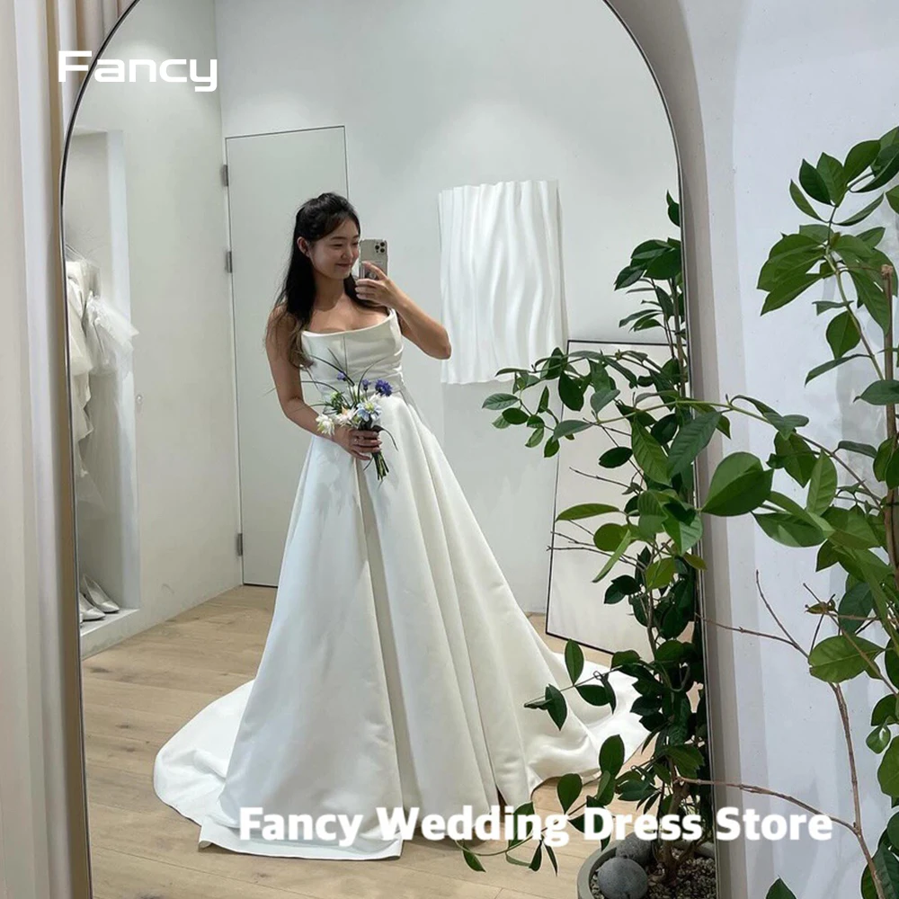 Fancy Simple White Off Shoulder Wedding Dress Korea Photo Shoot Soft Satin Bridal Gown Floor Length Bridal Dresses Custom Made
Fancy Simple White Off Shoulder Wedding Dress Korea Photo Shoot Soft Satin Bridal Gown Floor Length Bridal Dresses Custom Made