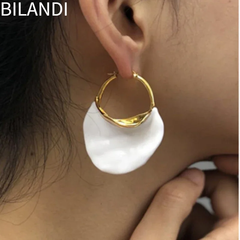 Bilandi Fashion Jewelry Vintage Temperament White Color Metal Earrings For Women Party Gifts Exaggerative Ear Accessories
Bilandi Fashion Jewelry Vintage Temperament White Color Metal Earrings For Women Party Gifts Exaggerative Ear Accessories