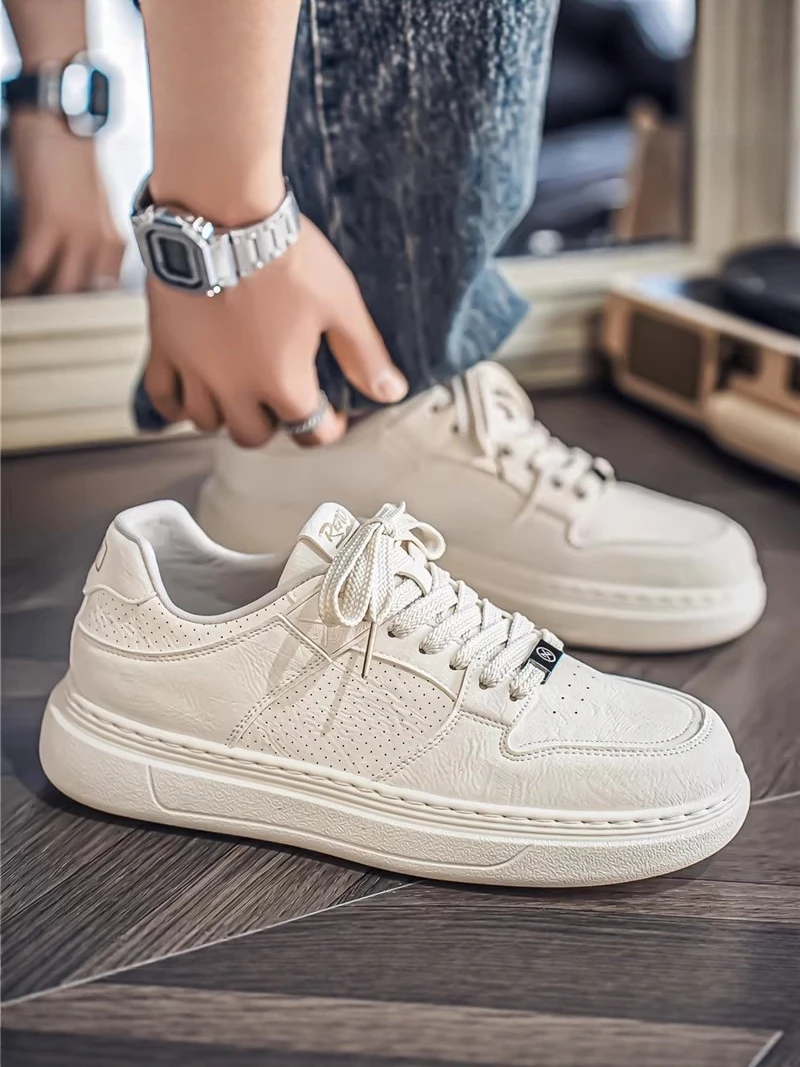 White Leather Surface Men's Shoes 2026 New Summer Trend Soft Bottom Sports Casual Board Shoes Versatile Comfortable Breathable
White Leather Surface Men's Shoes 2026 New Summer Trend Soft Bottom Sports Casual Board Shoes Versatile Comfortable Breathable