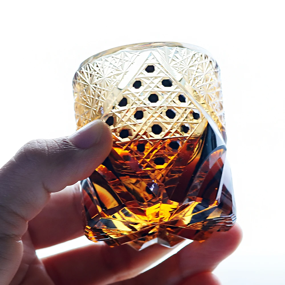 Handmade 30ml Edo Kiriko Glass Whiskey Cup Small Liquor Cup Vodka Glass Collectible Artisanal Japanese Sake Cup for Fine Dining
Handmade 30ml Edo Kiriko Glass Whiskey Cup Small Liquor Cup Vodka Glass Collectible Artisanal Japanese Sake Cup for Fine Dining