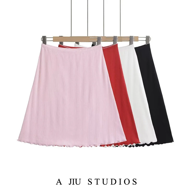 Мягкая трикотажная юбка с цветочным узором на крючках, эластичная юбка трапециевидной формы средней длины Bla Musoom BM Sle Ele Lady
Мягкая трикотажная юбка с цветочным узором на крючках, эластичная юбка трапециевидной формы средней длины Bla Musoom BM Sle Ele Lady