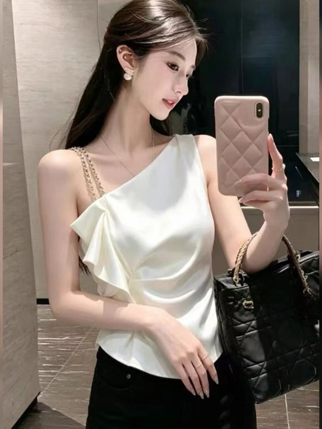 Elegant Lace Trim Shoulder Bridesmaid Top Commute Style Summer Fashionable Shirt Korean Version Straight Cut Silk Fabric
Elegant Lace Trim Shoulder Bridesmaid Top Commute Style Summer Fashionable Shirt Korean Version Straight Cut Silk Fabric