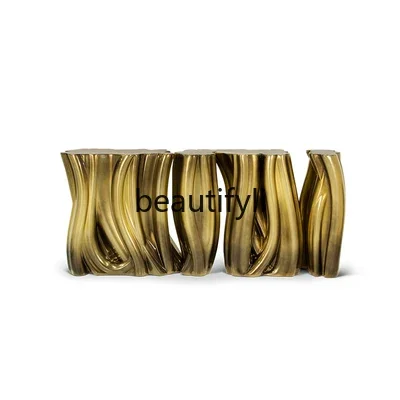 Modern creative light luxury fiberglass special-shaped porch against the wall decorative cabinet art table
Modern creative light luxury fiberglass special-shaped porch against the wall decorative cabinet art table